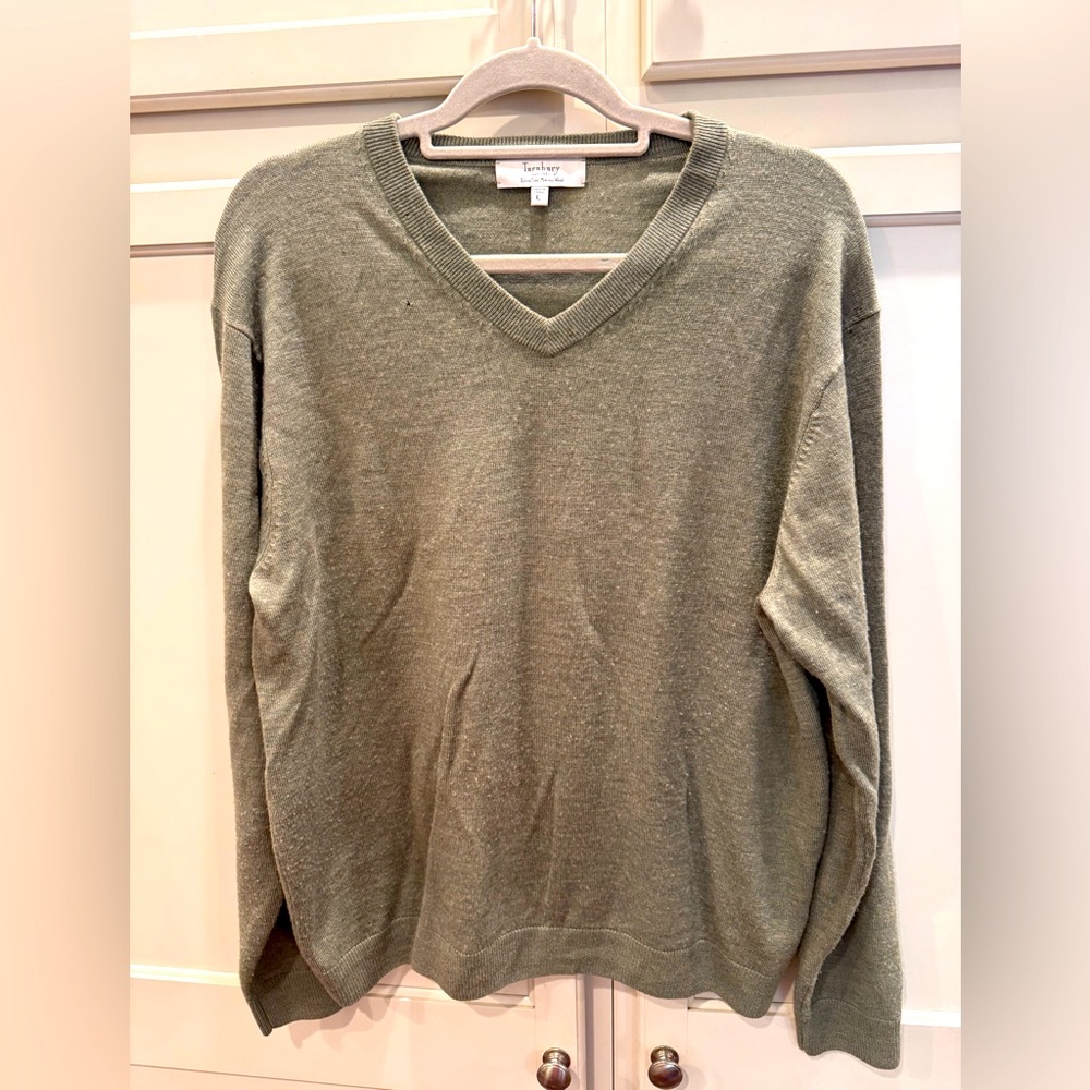 Turnbury Olive V-Neck Sweater